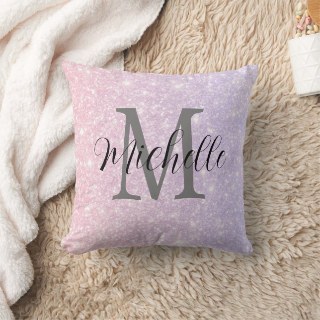 Coussin Monogramme et nom de la fille violet rose brillant (Couverture)