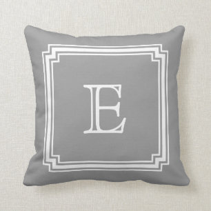 Coussin Monogramme gris entaillé d'arrière - plan de cad