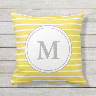Coussin Monogramme gris fait sur commande avec les rayures