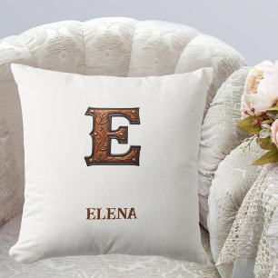 Coussin Monogramme Initial en Cuir Occidental Outilé E