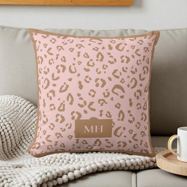 Coussin Monogramme initiales motif léopard rose moderne (Modern Pink Leopard Pattern Initials Monogram Throw Pillow)
