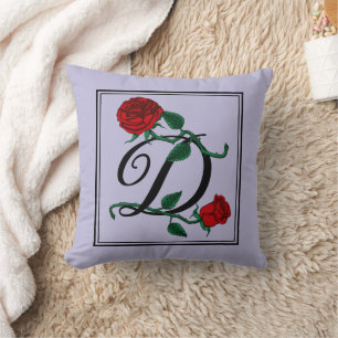 Coussin Monogramme lettre D avec roses rouges violet