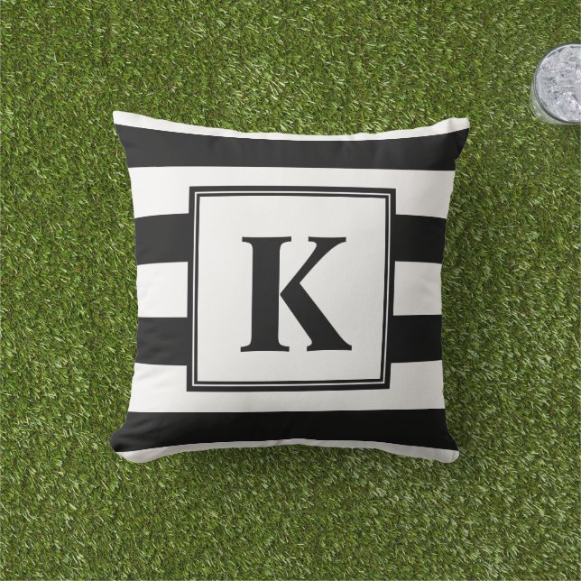 Coussin Monogramme Moderne De Grandes Blancs Et Noires (Herbe)