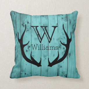 Coussin Monogramme noir en bois turquoise d'Antler de