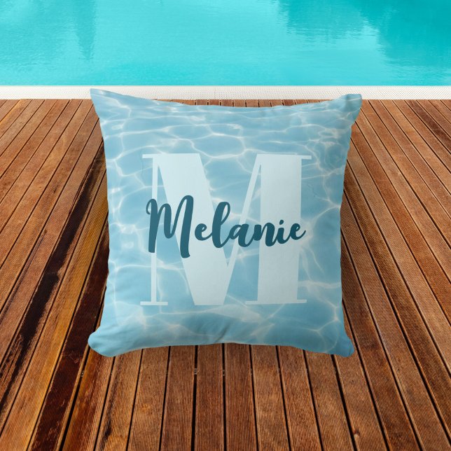 Coussin Monogramme personnalisé Piscine bleue Moderne (Créateur téléchargé)