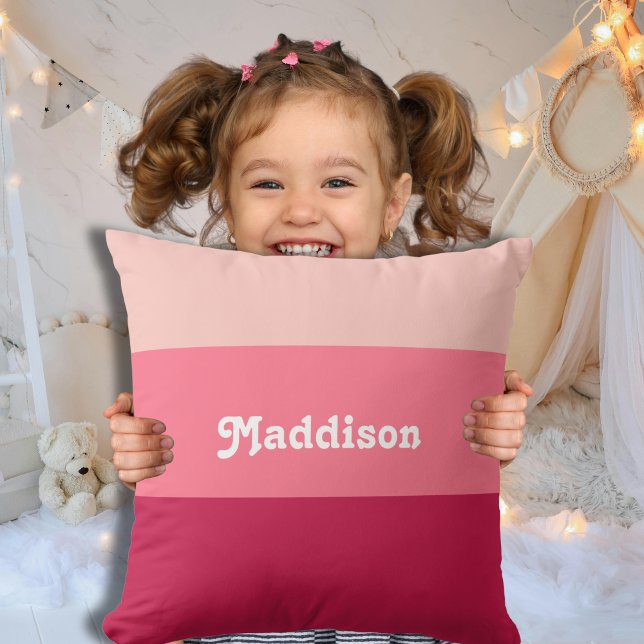 Coussin monogramme personnalisé, typographie rétro rose vi (Créateur téléchargé)