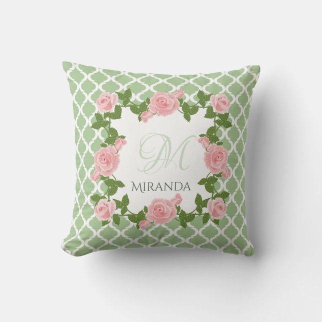 Coussin Monogramme rose rose du Quatrefoil vert du Nil (Recto)