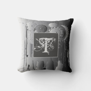 Coussin Monogramme Steampunk Gradiant Gris avec fleurs Man