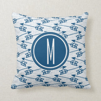 Coussin Monogramme tribal de marine des flèches |