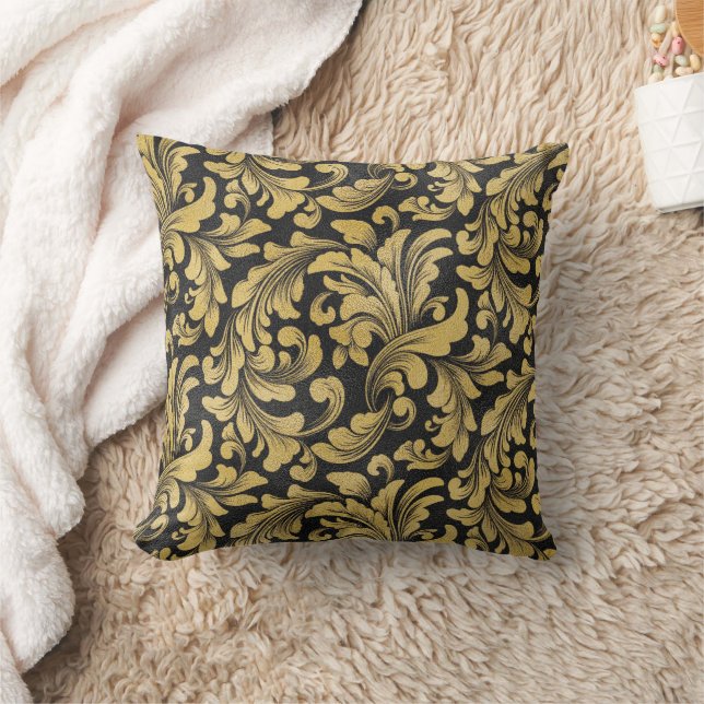 Coussin Motif baroque fleuri or sur arrière - plan noir (Couverture)