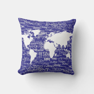 Coussin motif blanc de noms & carte du monde sur bleu prof