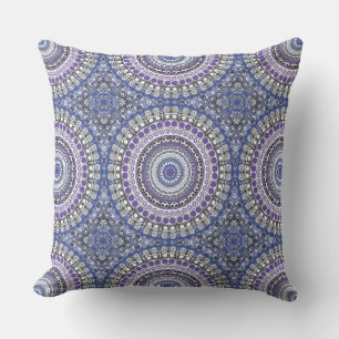 Coussin Motif circulaire géométrique mandala bleu et viole