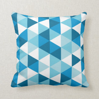 Coussin Motif coloré de triangles