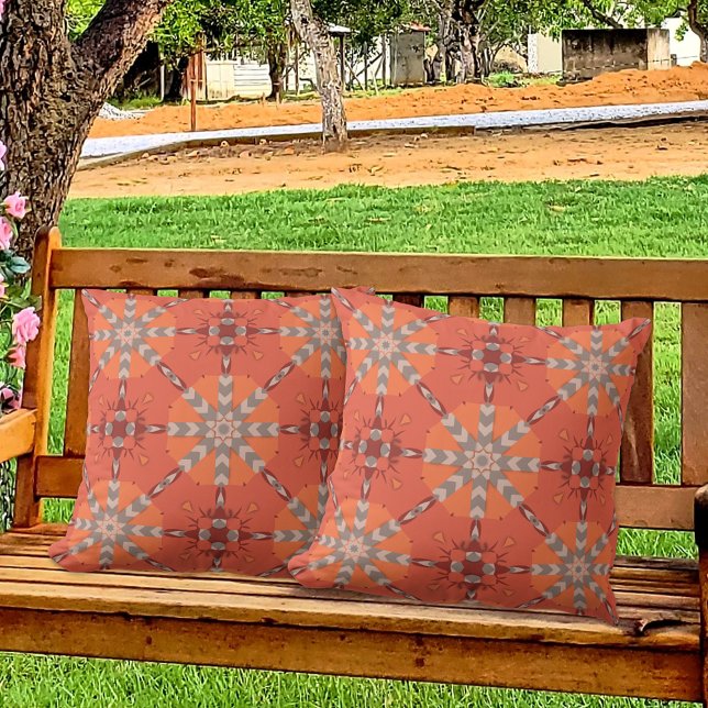 Coussin Motif d'art populaire de Bohème rouge orange gris (Créateur téléchargé)