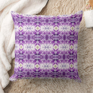 Coussin motif de carreaux violets