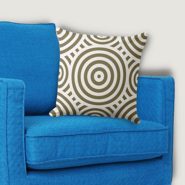 Coussin Motif de cercle tribal Brown et blanc imbriqué (Tribal Brown & White Nested Circle Pattern Throw Pillow, Blue Armchair)
