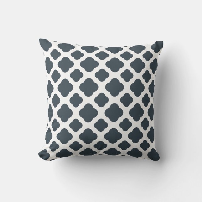 Coussin Motif de charbon et de quatrefoil blanc (Recto)