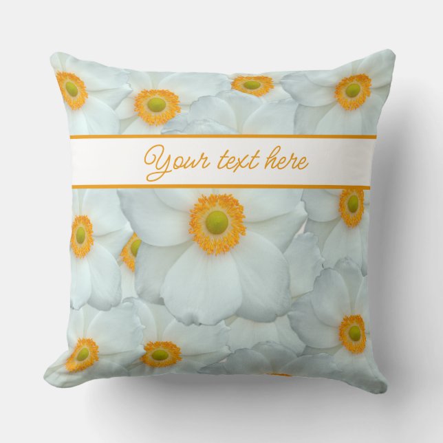 Coussin motif de fleurs blanches  (Recto)