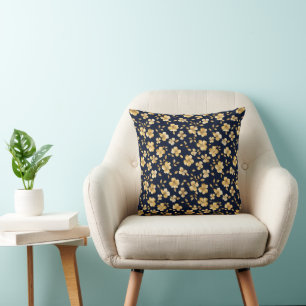 Coussin Motif de fleurs de nature dorée