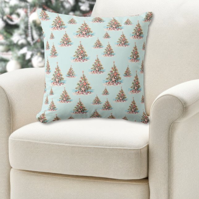 Coussin Motif de l'arbre de Noël de la coque de plage (Beach Shell Christmas Tree Pattern Throw Pillow)