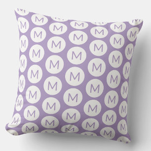 Coussin Motif de monogramme initial personnalisé lilas