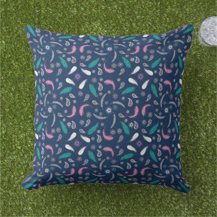 Coussin motif de plumes de style boho