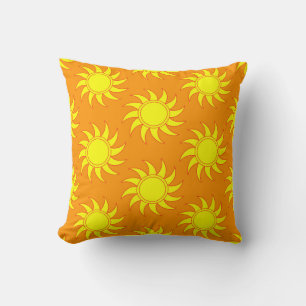 Coussin Motif de soleil impeccable. Doodle tiré à la main