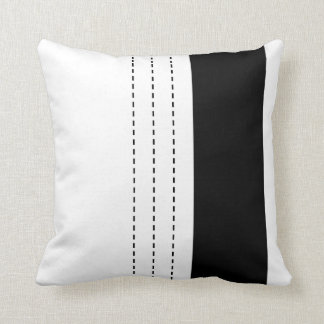 Coussin Motif de trait de conception géométrique noir et b