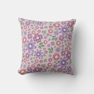 Coussin motif floral fantaisiste rose poussiéreux romantiq