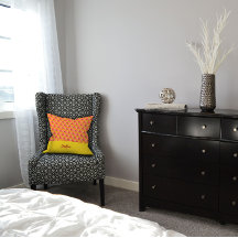 Motif géométrique fuchsia jaune rouge