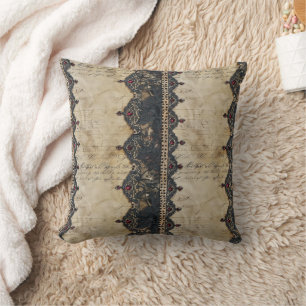 Coussin Motif gothique en dentelle rubis victorien (4)