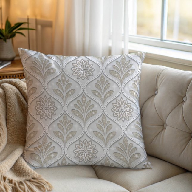 Coussin Motif Quatrefeuille Beige et Blanc Brillants (Créateur téléchargé)