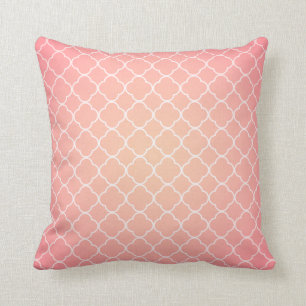 Coussin Motif rose de corail de Quatrefoil