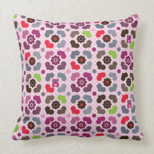 Coussin motif rose de fleurs et de hiboux