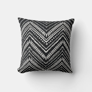 Coussin Motif tiré à la main. Zigzag et ligne striée, trib