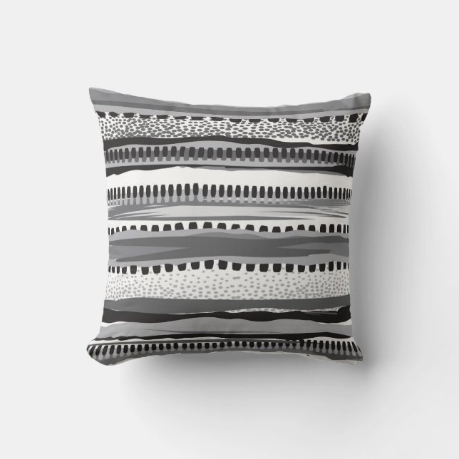 Coussin Motif tribal noir et blanc dessiné à la main (Recto)