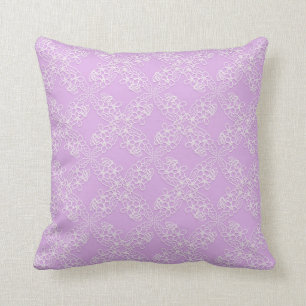 Coussin motif violet floral de dentelle