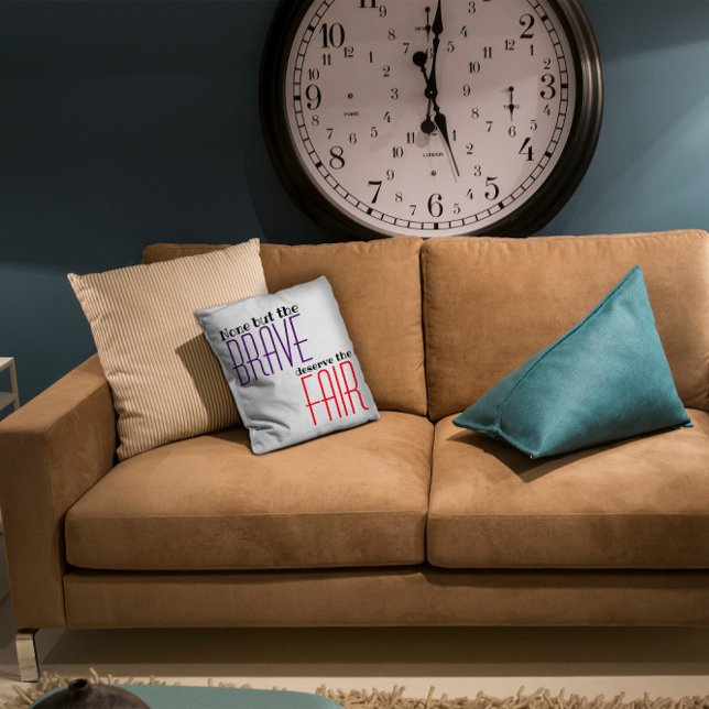 Coussin Ne citez que le courageux violet (Créateur téléchargé)