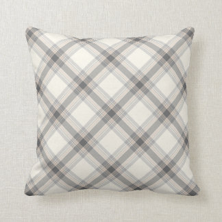 Coussin neutre de plaid de ferme dans gris,