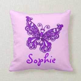 Coussin nommé de coussin de papillon de filles