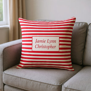 Coussin Noms de couples personnalisés rayures rouges et bl