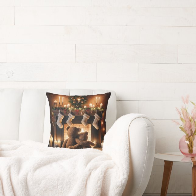 Coussin Nounours Devant Une Cheminée De Noël (Canapé)