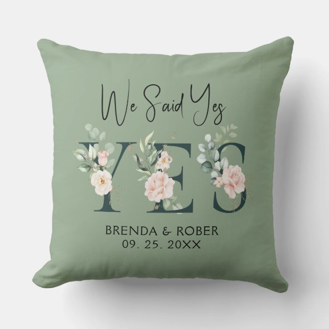 Coussin Nous avons dit Oui Élégantes lettres florales sur  (Recto)