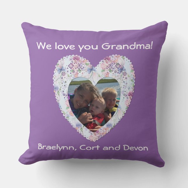 Coussin "Nous vous aimons cadre en forme de coeur floral (Recto)