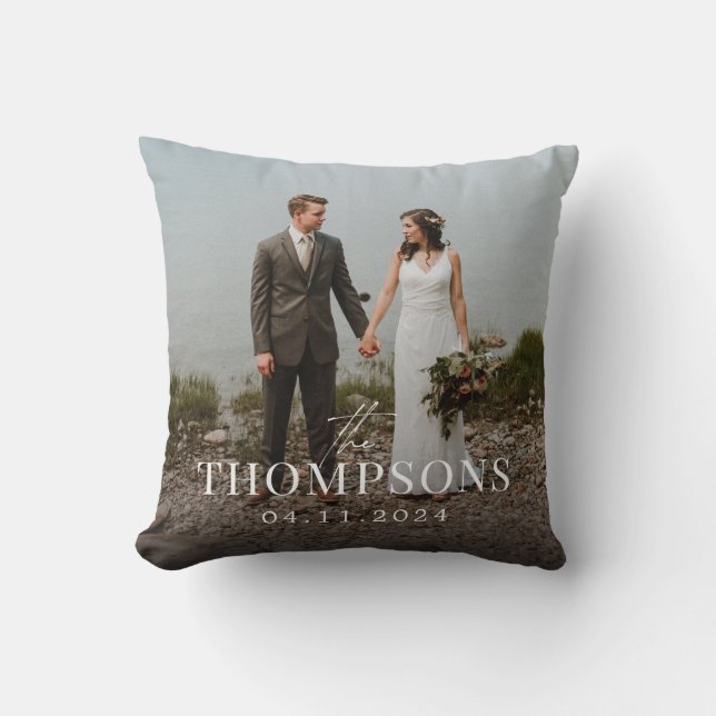 Coussin Nouvelle photo de mariage, nom de famille et date (Recto)