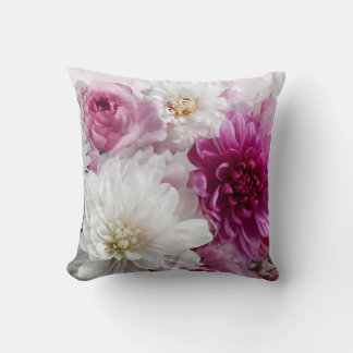 Coussin Œuvre d'art florale botanique sur tasse à café – É
