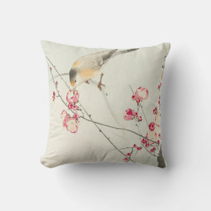 Coussin Oiseau chanteur sur branche en fleurs par Ohara Ko