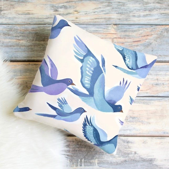 Coussin Oiseaux bleus volant | Aquarelle moderne (Créateur téléchargé)