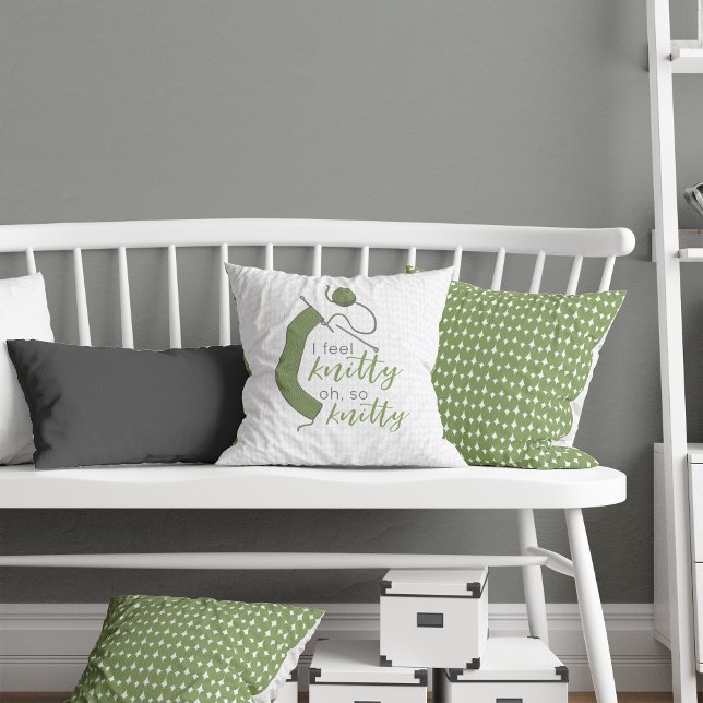 Coussin Olive Green Je Sens Knitty, Oh Tellement Knitty (Créateur téléchargé)
