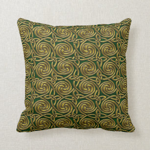 Coussin Or et motif de noeuds en spirale celtique de vert